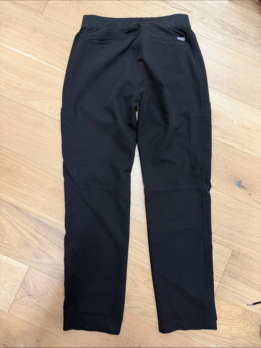 Figs Men's Black Cargo Scrub Pants with Utility Pocket